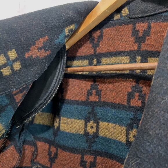 Vintage Southwestern Jacket Women Large Concho Blanket Aztec Geo Cowichan Woven - Picture 11 of 13